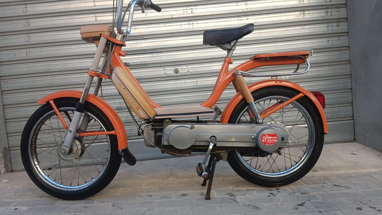 Piaggio Bravo Eev1t