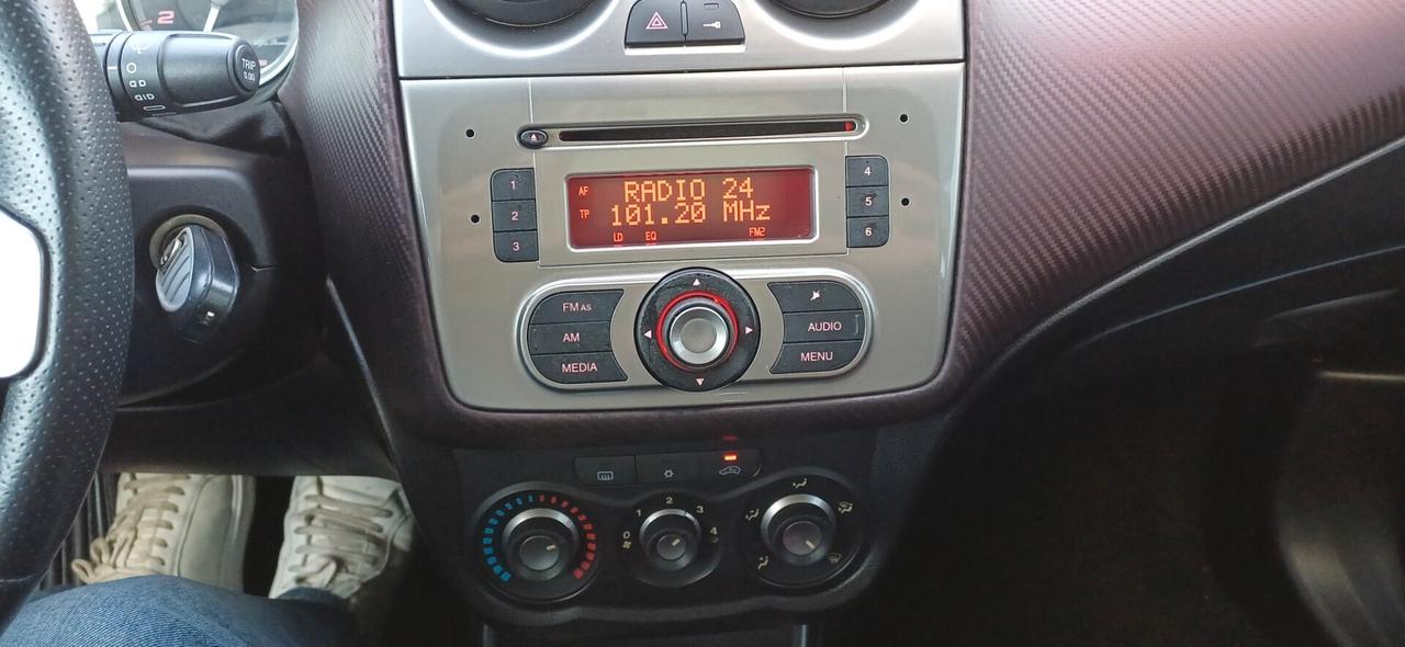 Alfa Romeo MiTo 1.4 105 CV M.air S&S Distinctive Sport Pack