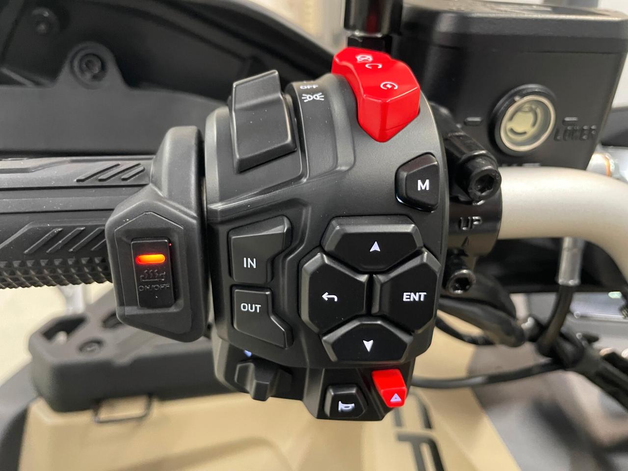 Cf Moto Altro CForce 1000 Touring Overland