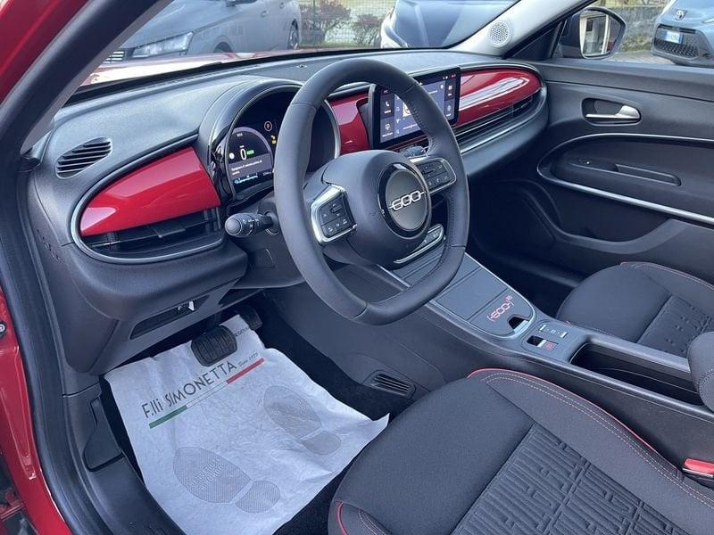 FIAT 600e 54 KWH Red - AZIENDALE