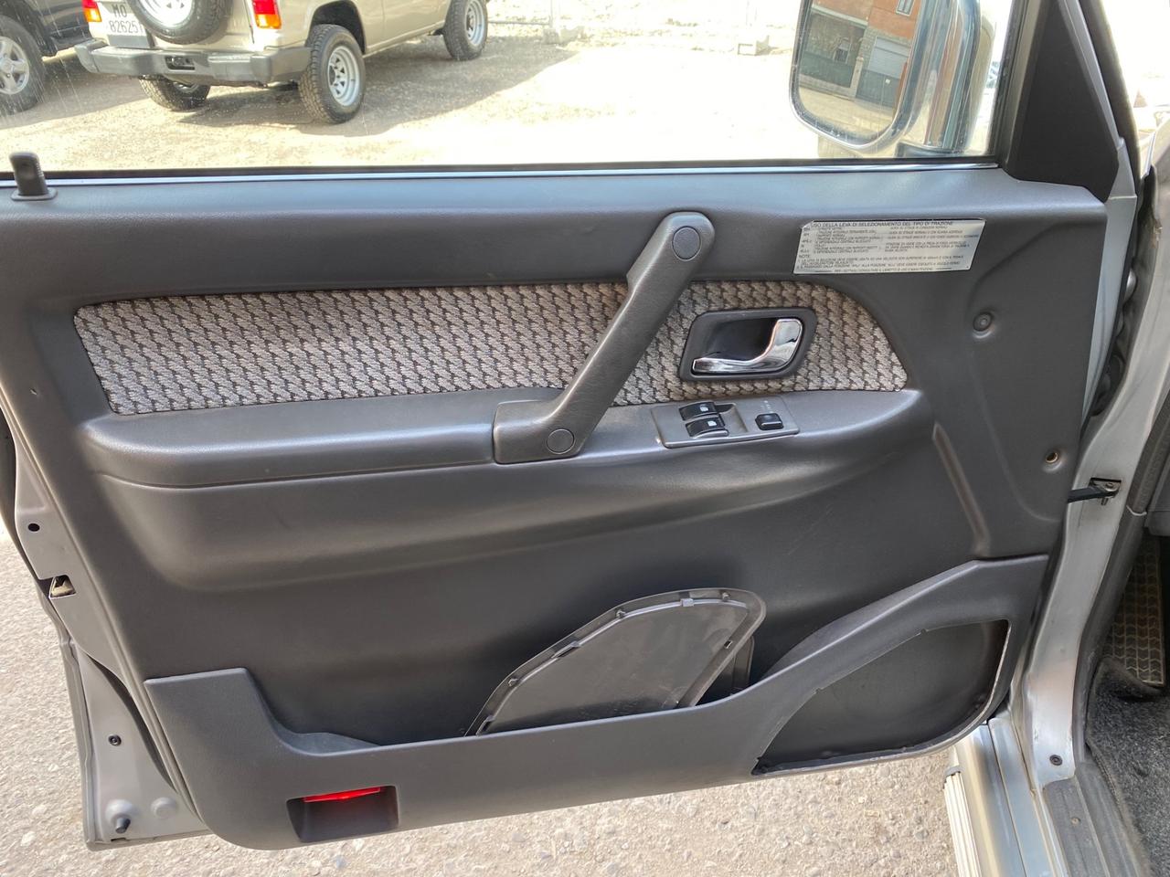 Mitsubishi Pajero 2.5 TDI Metal-top S. Select GLS NEOPATENTATI!!!