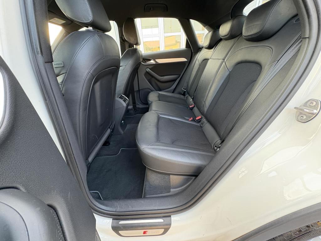 Audi Q3 2.0 TDI 140cv S LINE