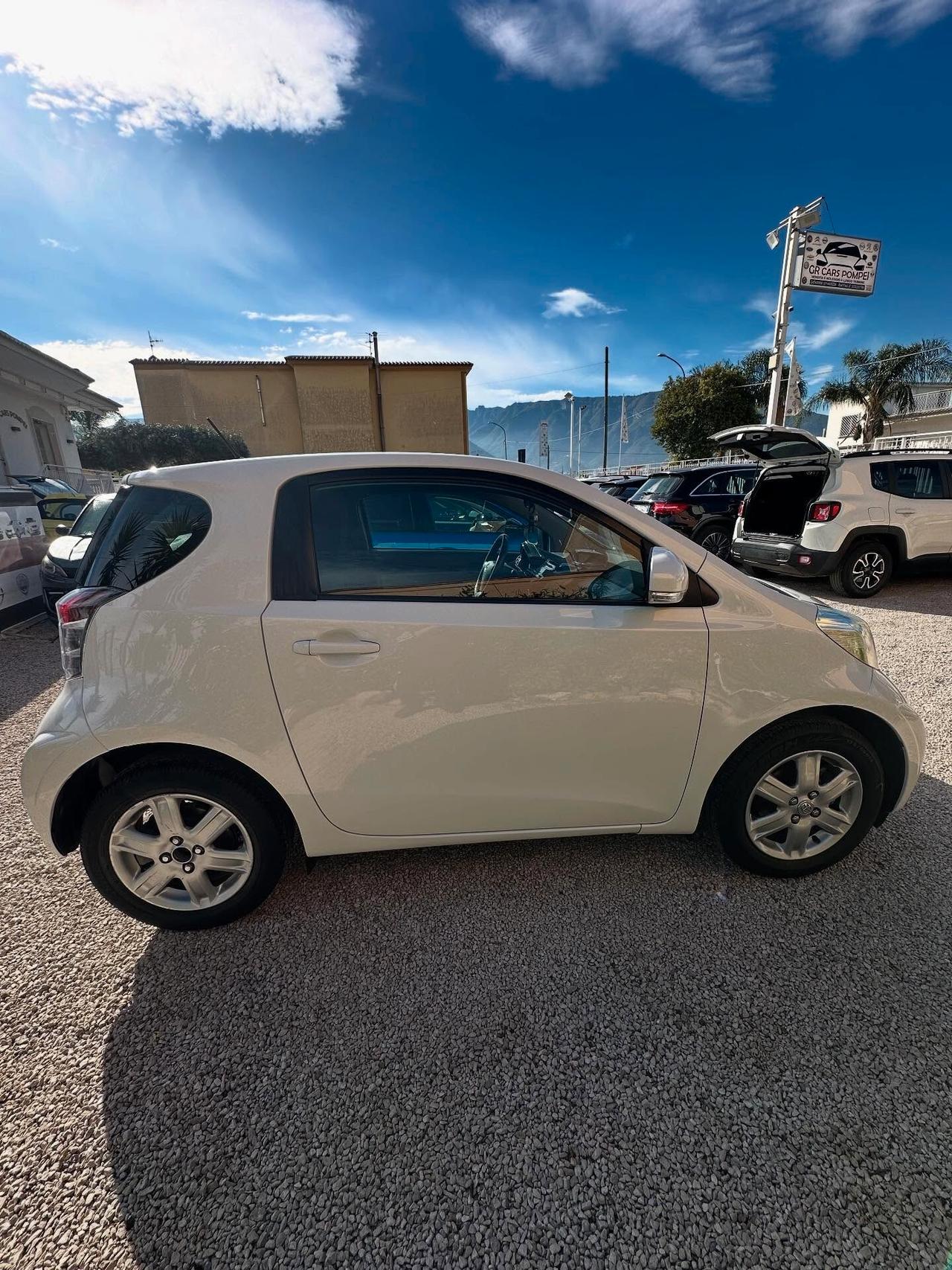 Toyota iQ 1.0 CVT Lounge