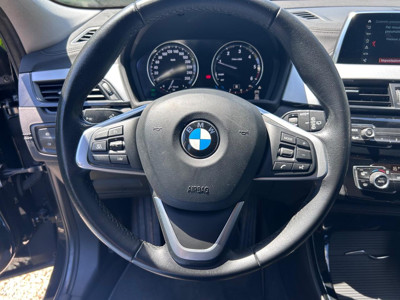Bmw X2 sDrive18d Business-X
