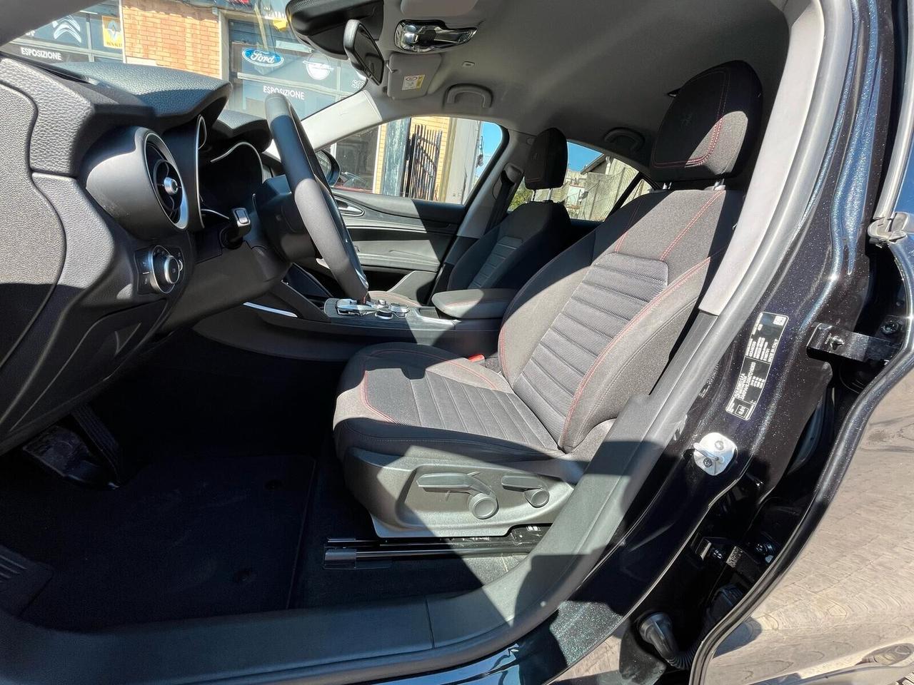 Alfa Romeo Stelvio 2.2 Turbodiesel 190 CV AT8 Q4 Business