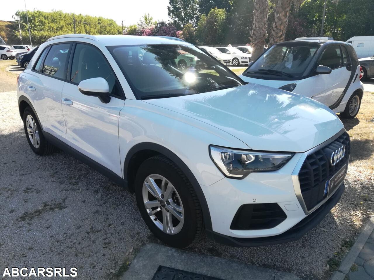 AUDI - Q3 - 35 TDI S tronic S line edition - FINAN