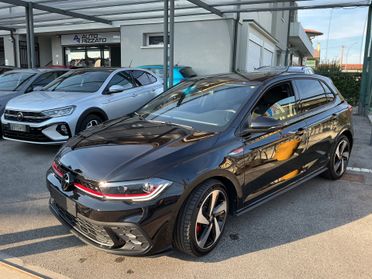 Volkswagen Polo 2.0 TSI DSG GTI - km 15.000