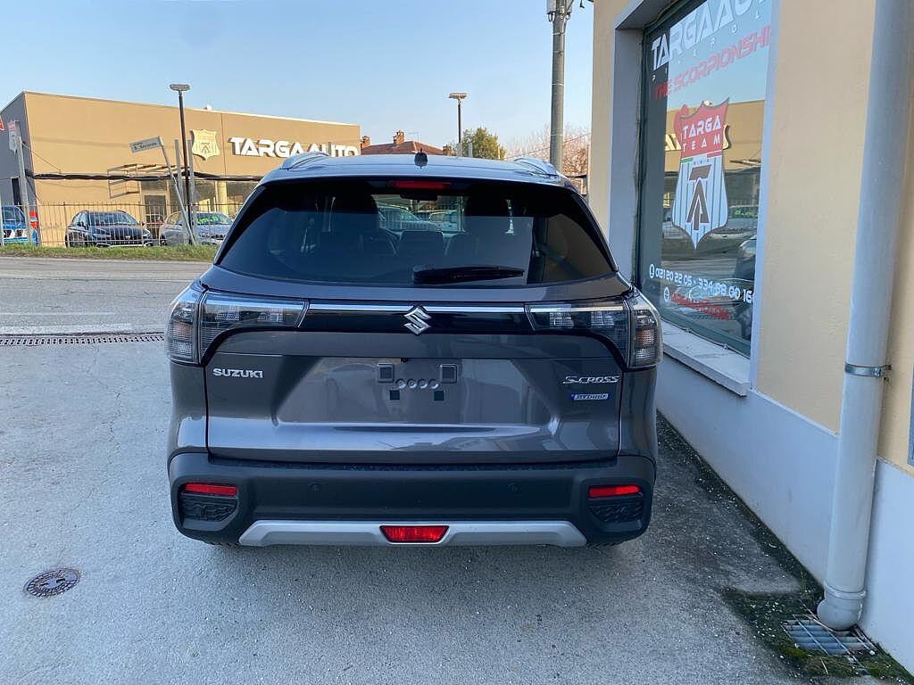Suzuki S-Cross 1.4 Hybrid Top+