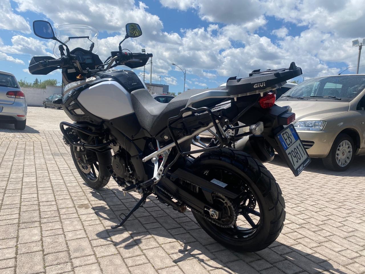 SUZUKI V-STROM DL 1000 unico propietario