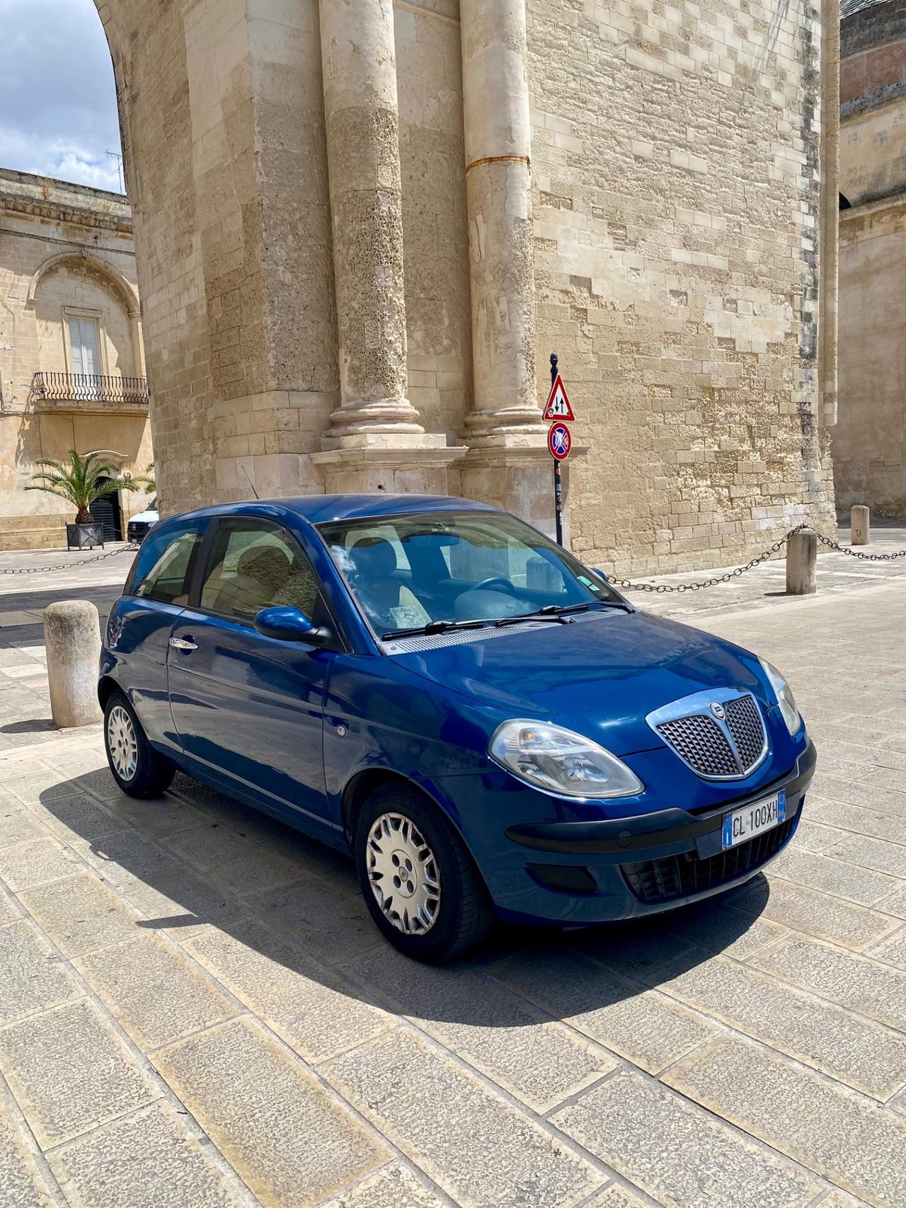 Lancia Ypsilon 1.2 Argento 44 kw