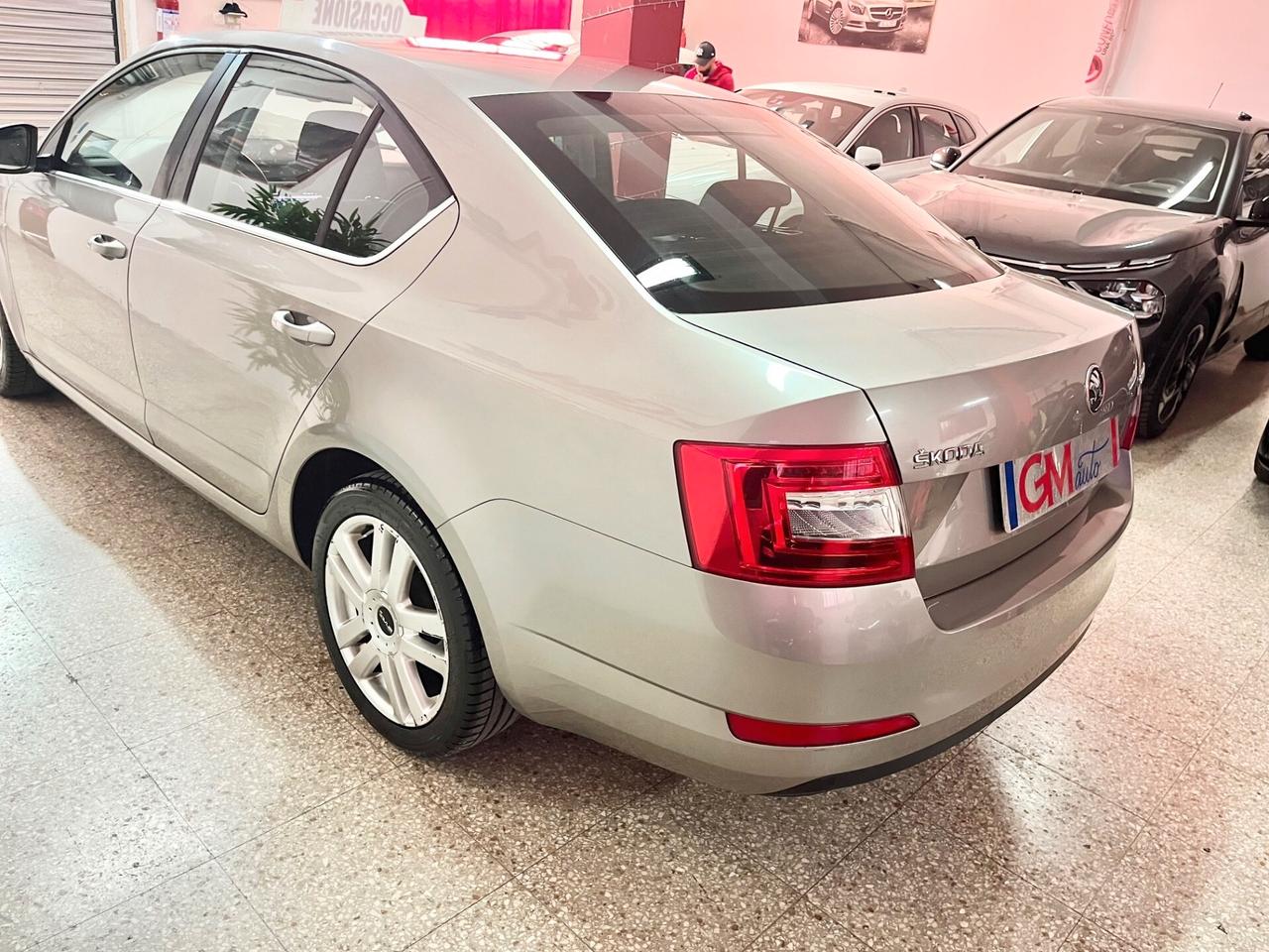 Skoda Octavia 1.6 TDI CR 105 CV Elegance