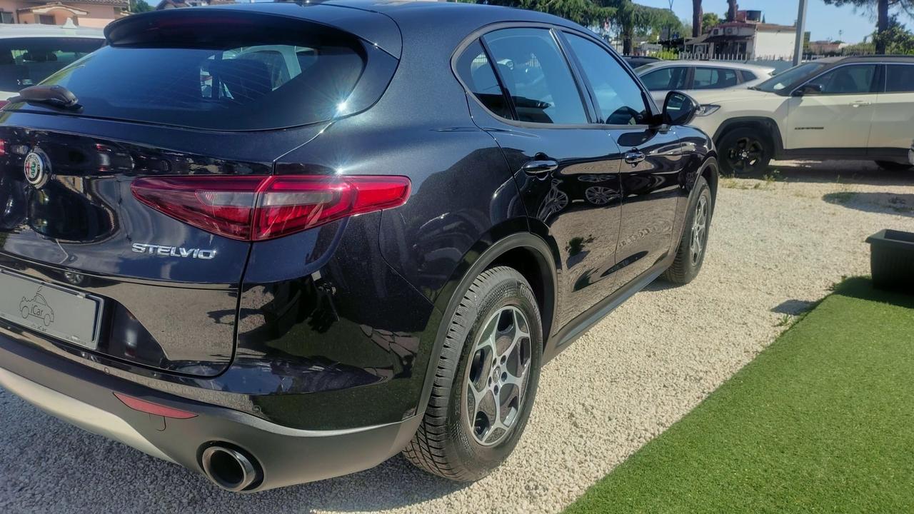 Alfa Romeo Stelvio 2.2 Turbodiesel 190 CV AT8 Q4 Super Business