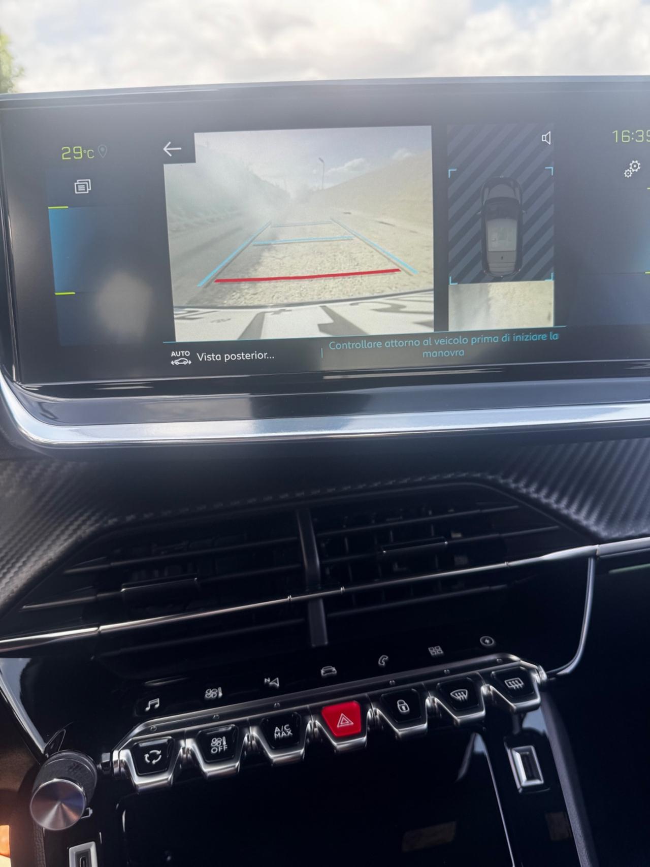 Peugeot 208 motore elettrico 136 CV 5 porte GT Pack