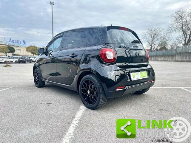 SMART ForFour 70 1.0 Total Black 24 MESI DI GARANZIA INCLUSA