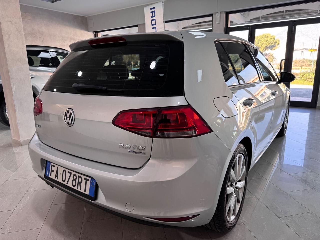 Volkswagen Golf Highline 2.0 TDI BlueMotion