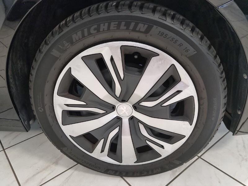PEUGEOT 208 2ª serie 208 PureTech 75 Stop&Star...