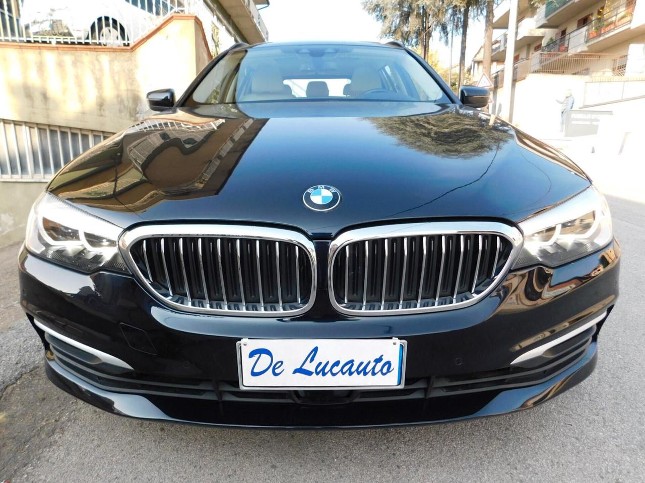BMW 530d xDrive Touring INDIVIDUAL Pelle-Tetto-HeadUp
