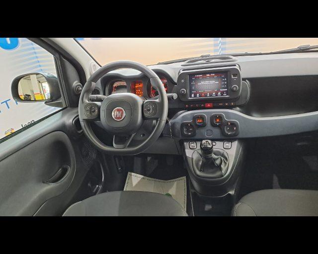 FIAT New Panda 1.0 firefly hybrid Cross s&s 70cv 5p.ti