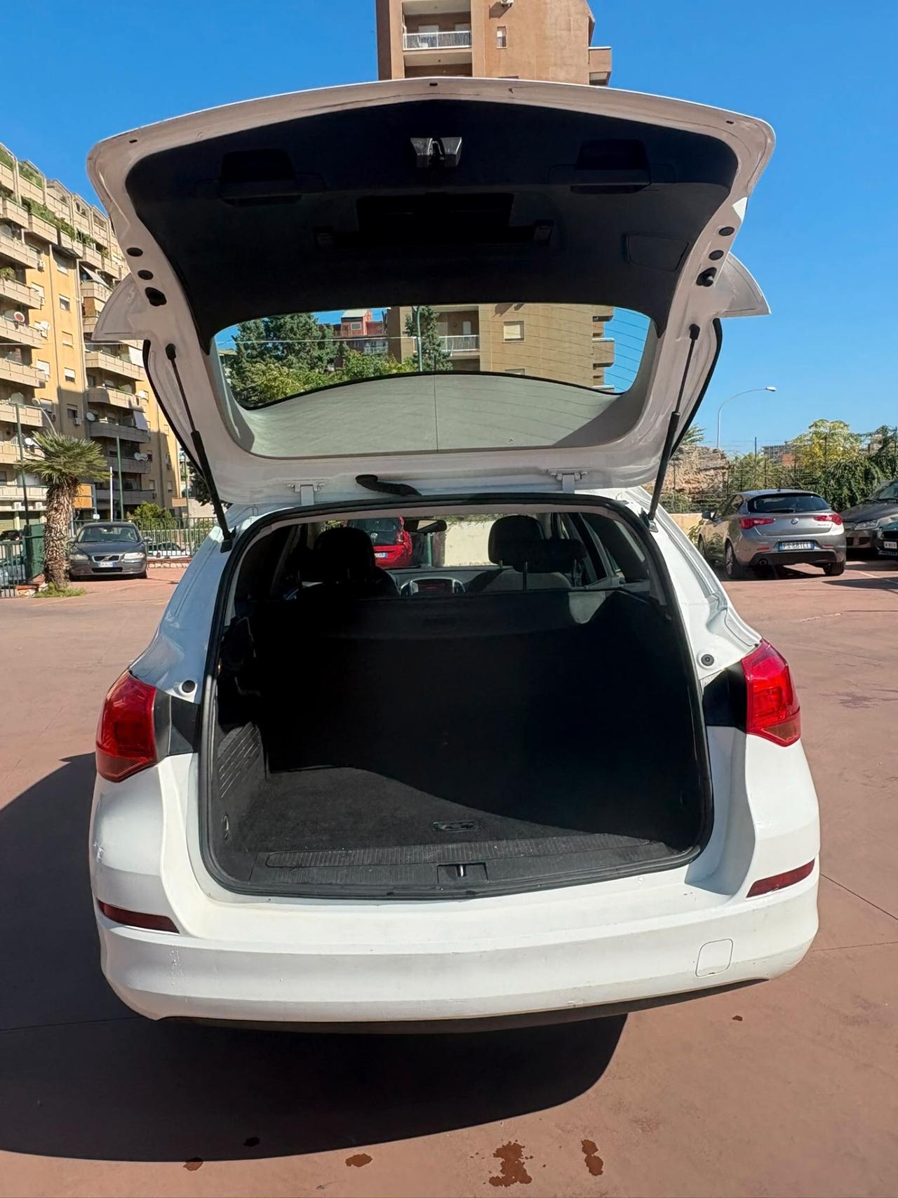 OPEL ASTRA 1.4 BENZINA SW POCHI KM CON GARANZIA