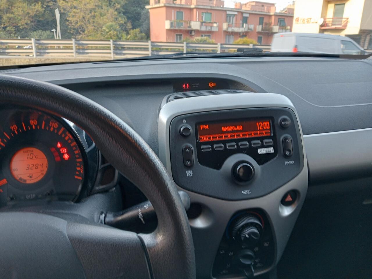 Citroen C1 VTi 68 5 porte OK neopatentati