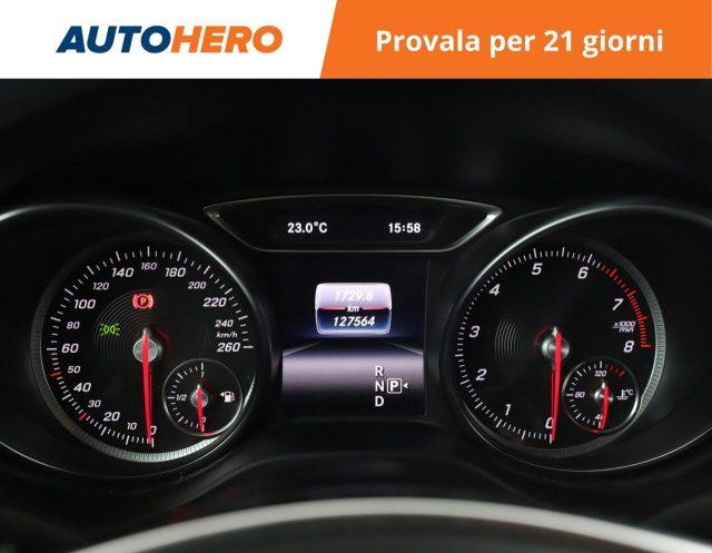 MERCEDES-BENZ GLA 180 Premium