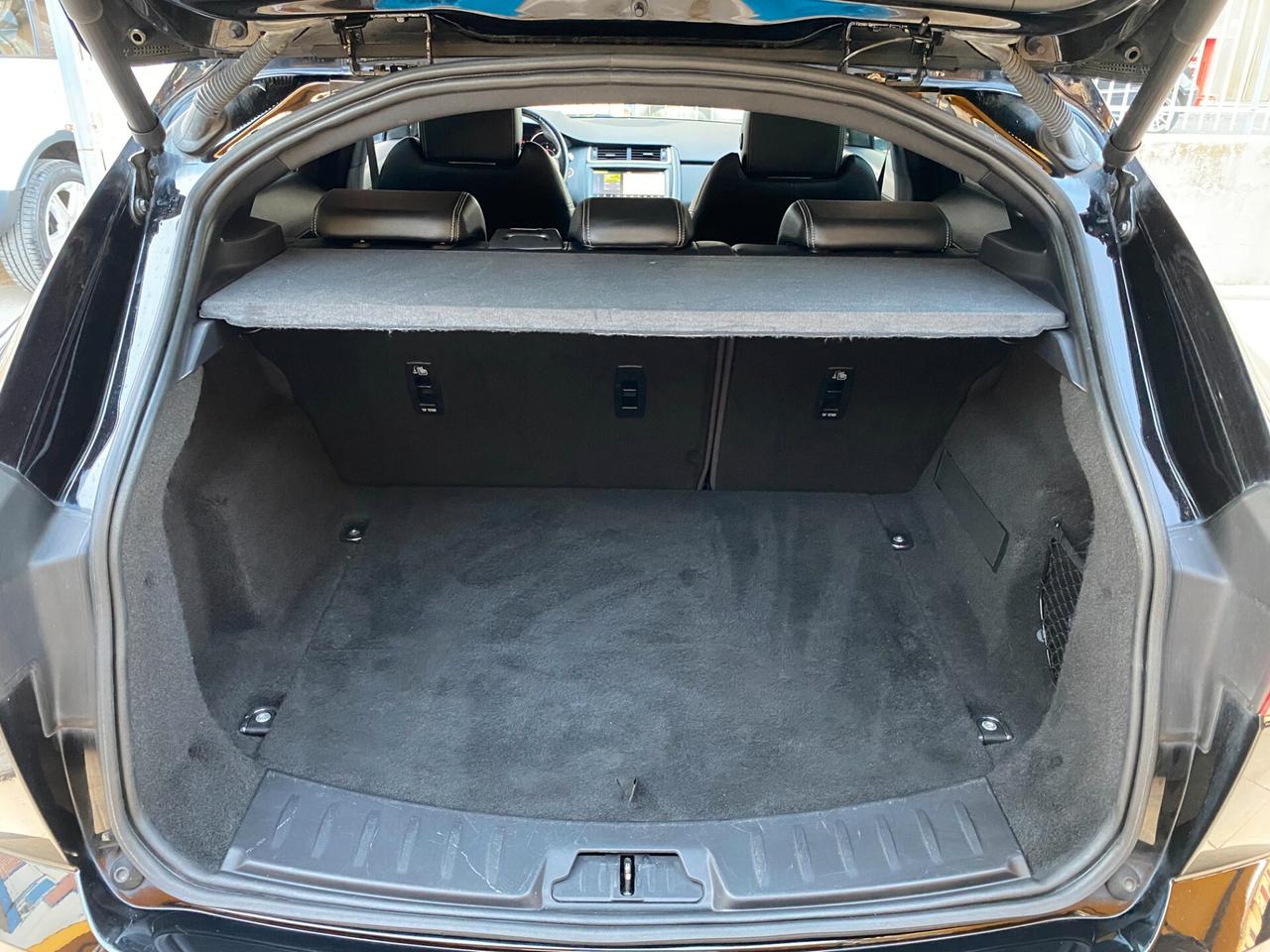 Jaguar E-Pace 2.0D 180 CV AWD R-Dynamic