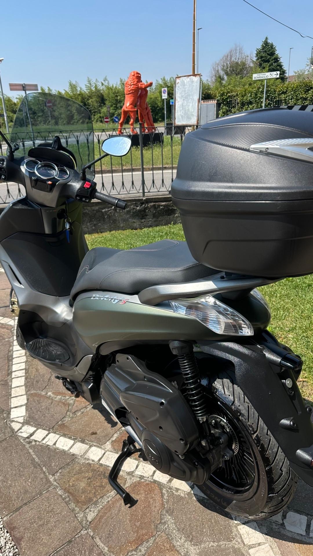 Piaggio Beverly 300 i.e. S