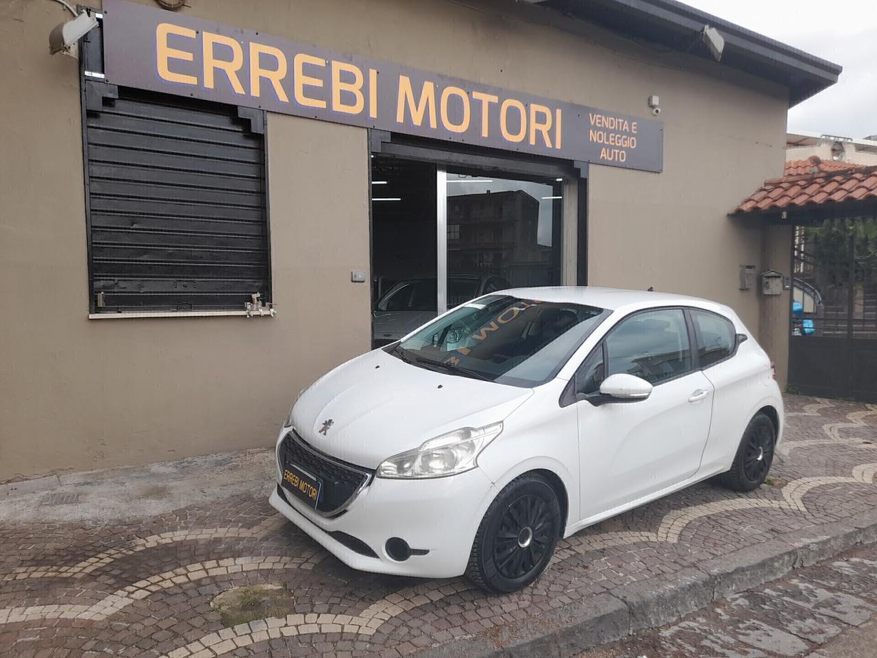 Peugeot 208 1.2 82 CV 3 porte X NEOPATENTATI