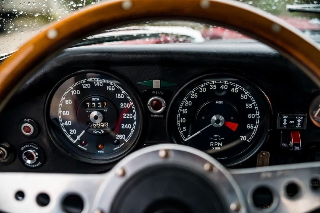 Jaguar E-Type 5.3 OTS