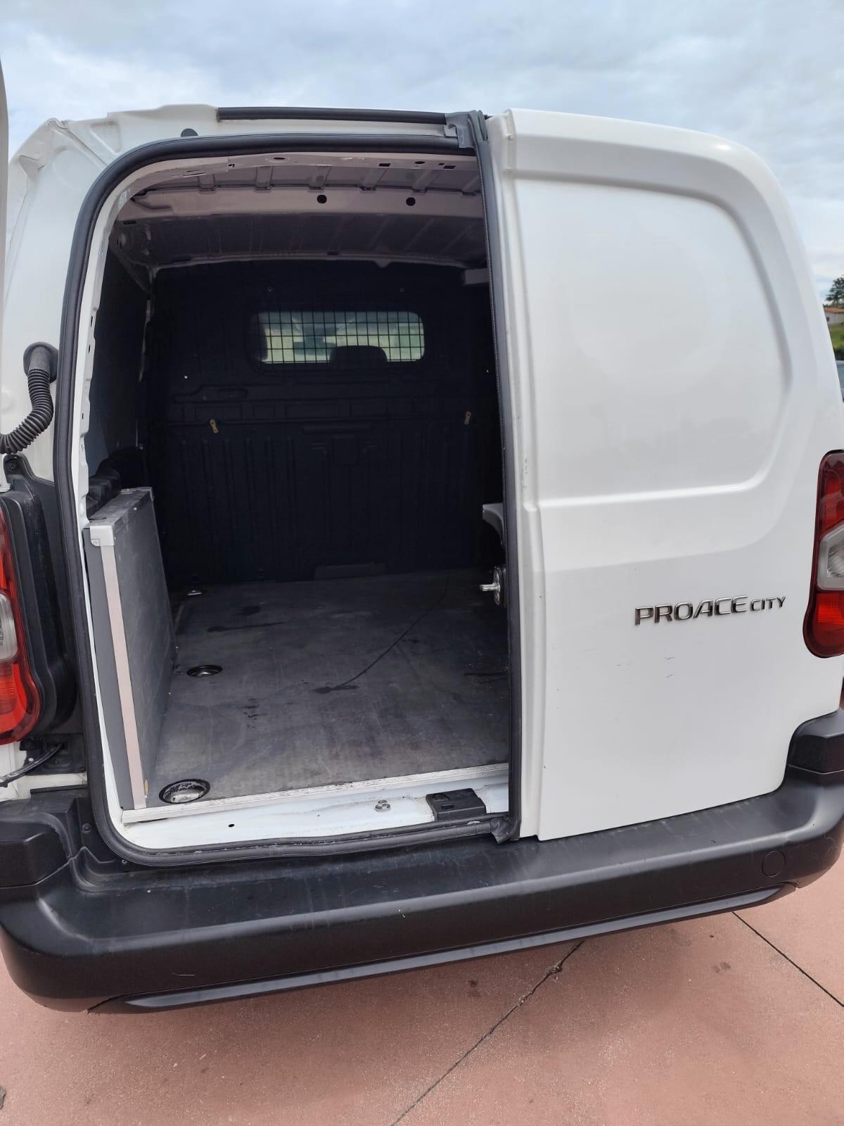 Toyota ProAce 1.5 dCI 4p