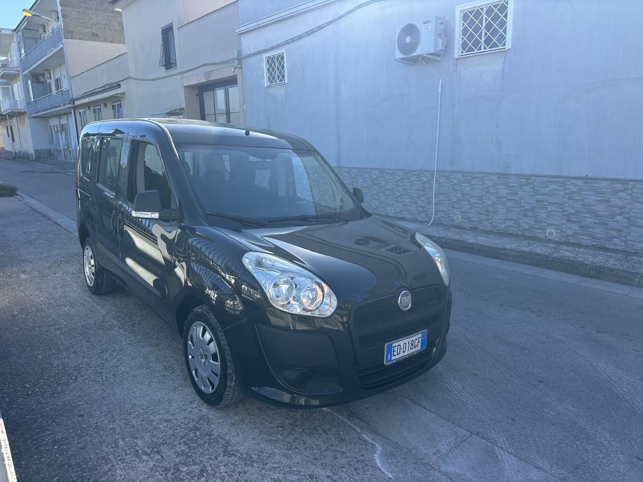 Fiat Doblo 1.6 MJT 105 Cv Emotion 5 Posti Vettura