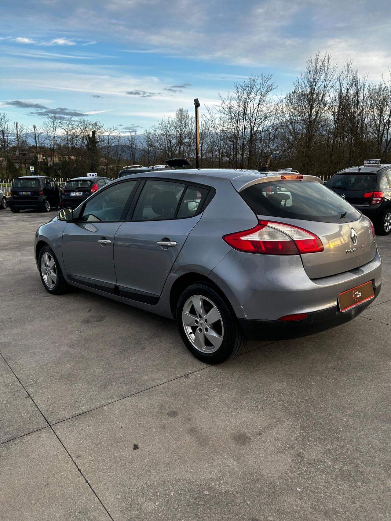 Renault Megane Mégane C-C 1.9 dCi 130CV Luxe