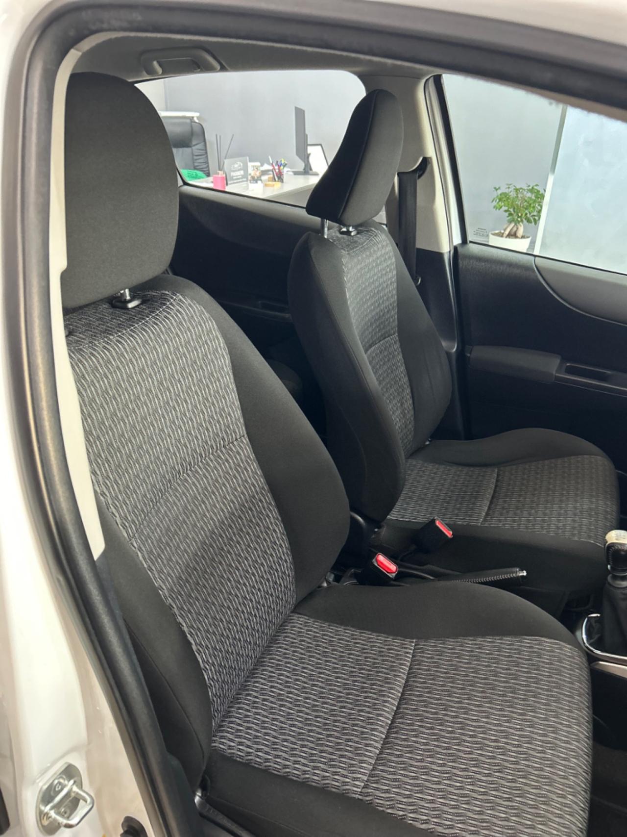 Toyota Yaris 1.4 D-4D 5 porte Lounge