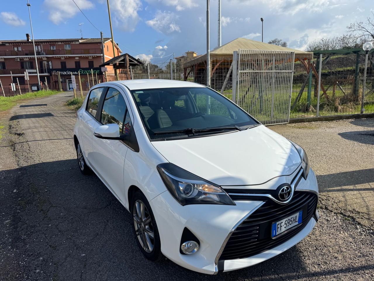 Toyota Yaris 1.4 D-4D 5 porte Lounge NEOPATENTATI