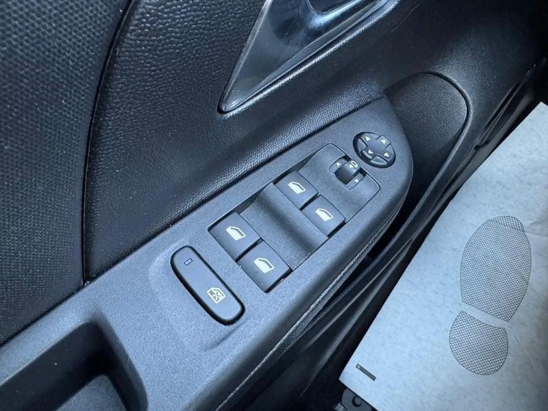 Opel Corsa 1.2 Benzina 75cv MT5 *Prezzo Reale*