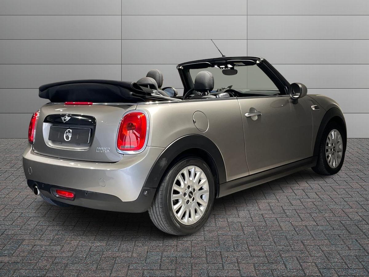 MINI Mini IV F57 2016 Cabrio - Mini Cabrio 1.5 Cooper Hype