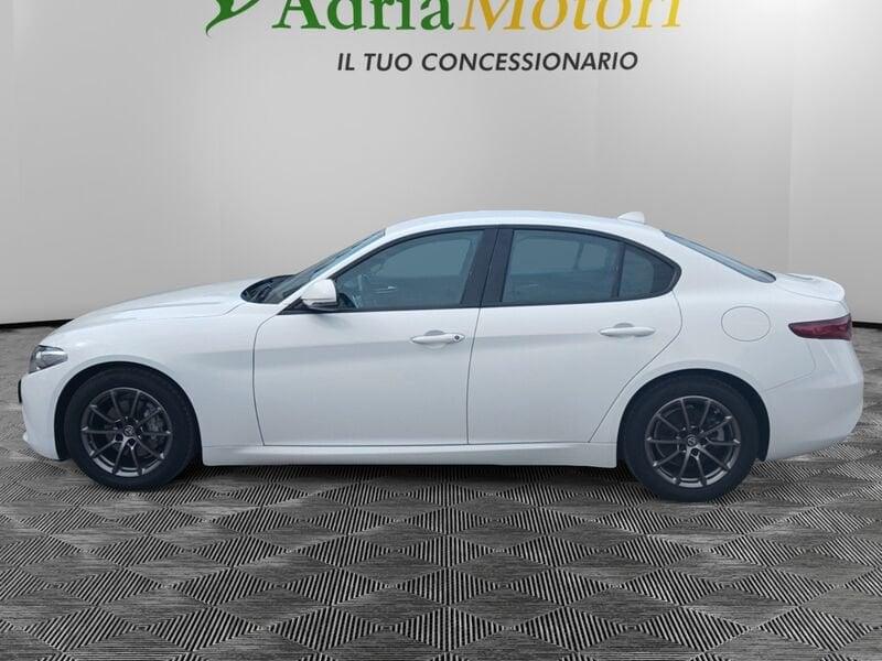 Alfa Romeo Giulia 2.2 Turbo Diesel 160CV Business AT8