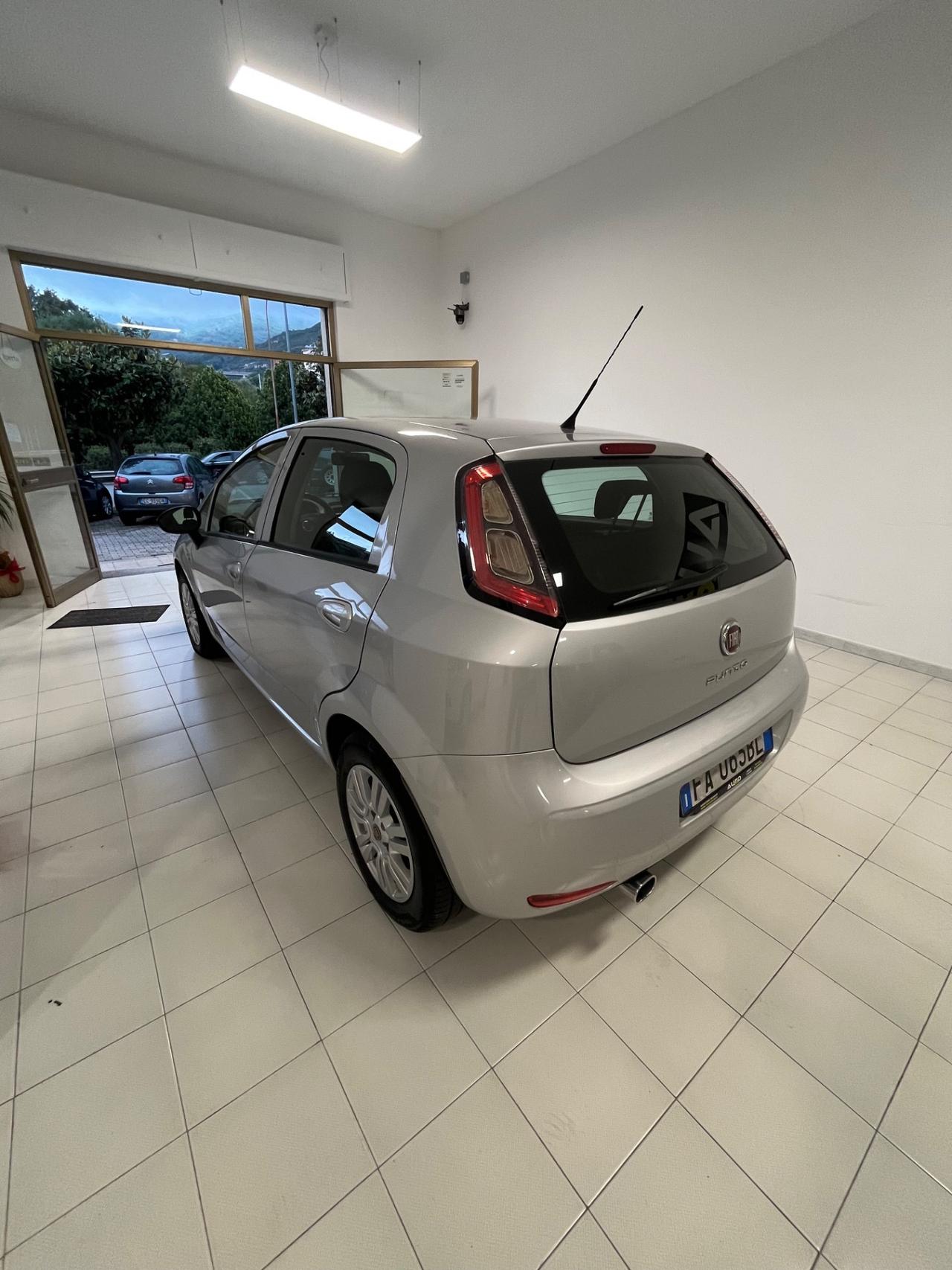 Fiat Punto 1.3 MJT II 75 CV 5 porte Street