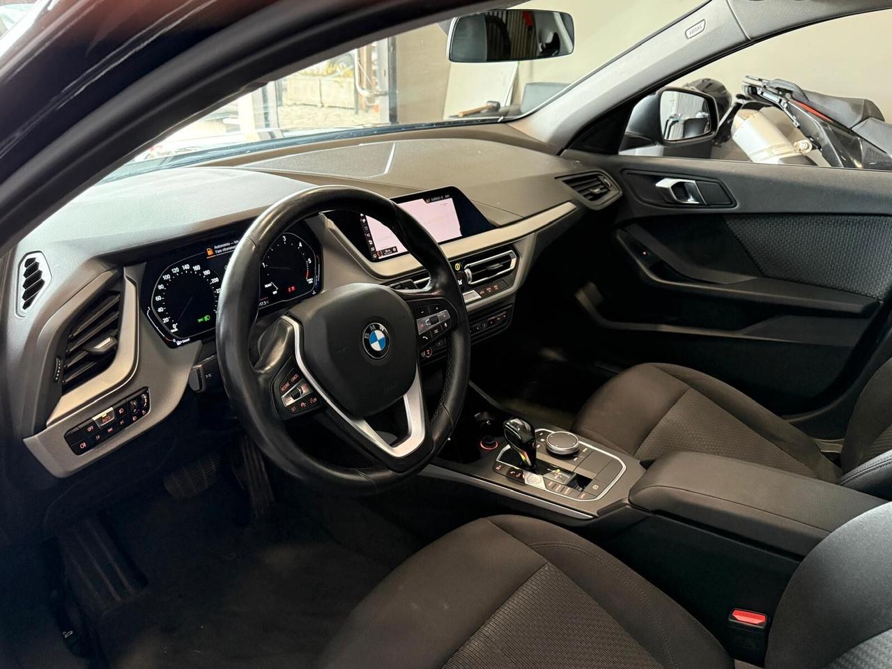 Bmw 116 116d 5p. Business