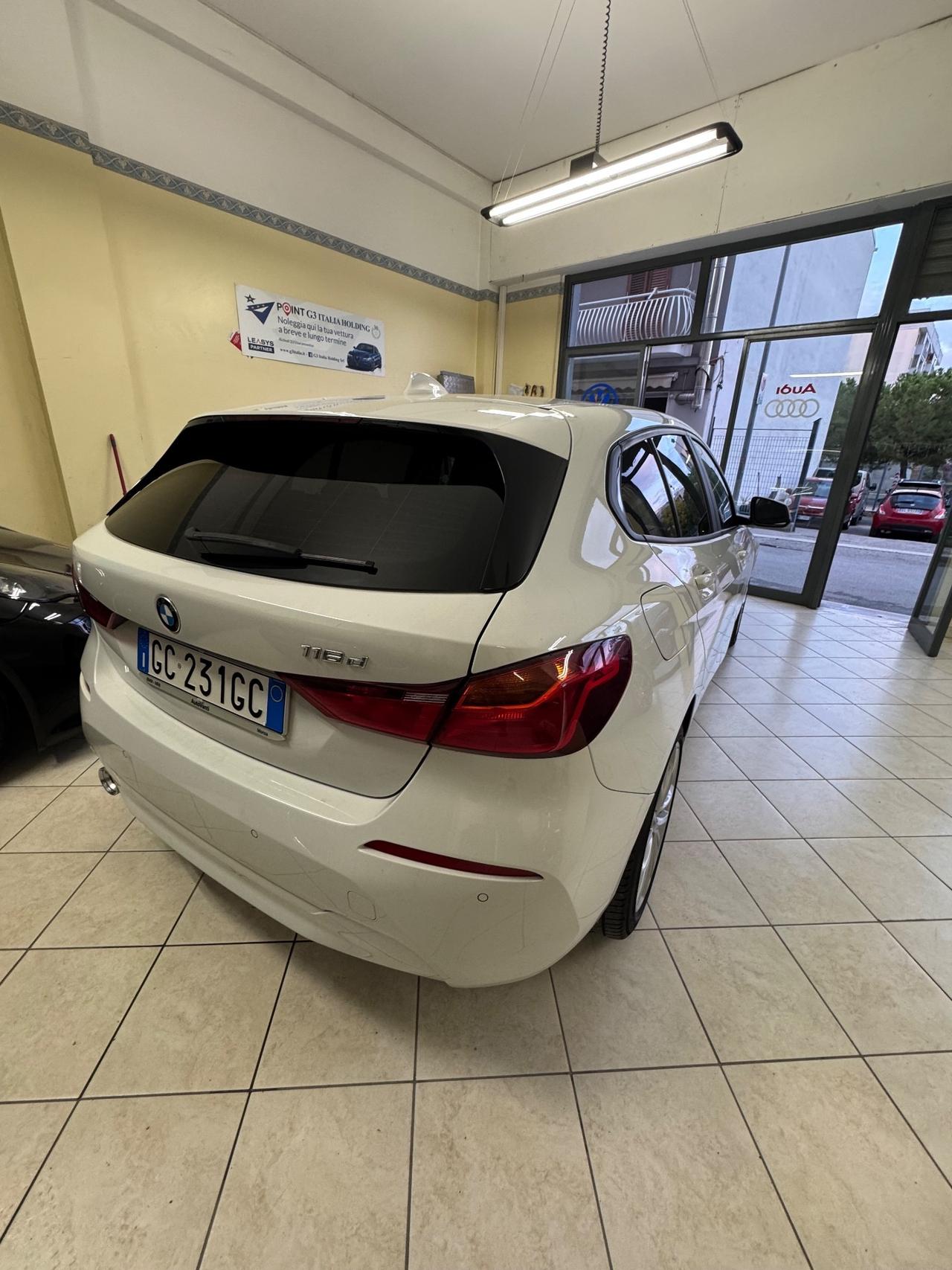Bmw 116 116d 5p. Business Advantage