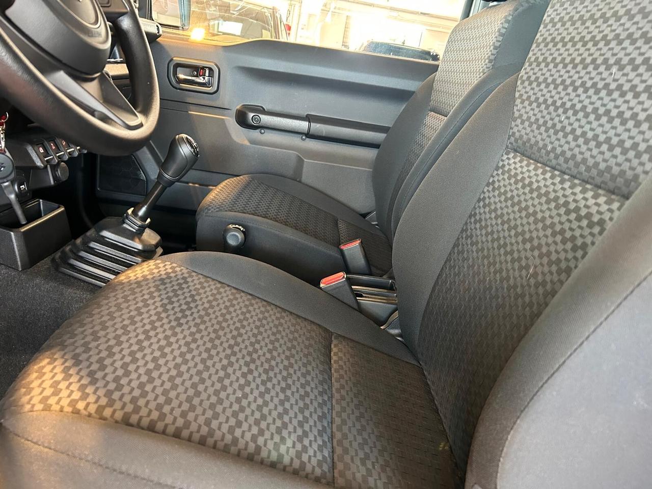 Suzuki Jimny PRO 1.5 4WD AllGrip N1 UNICO PR.