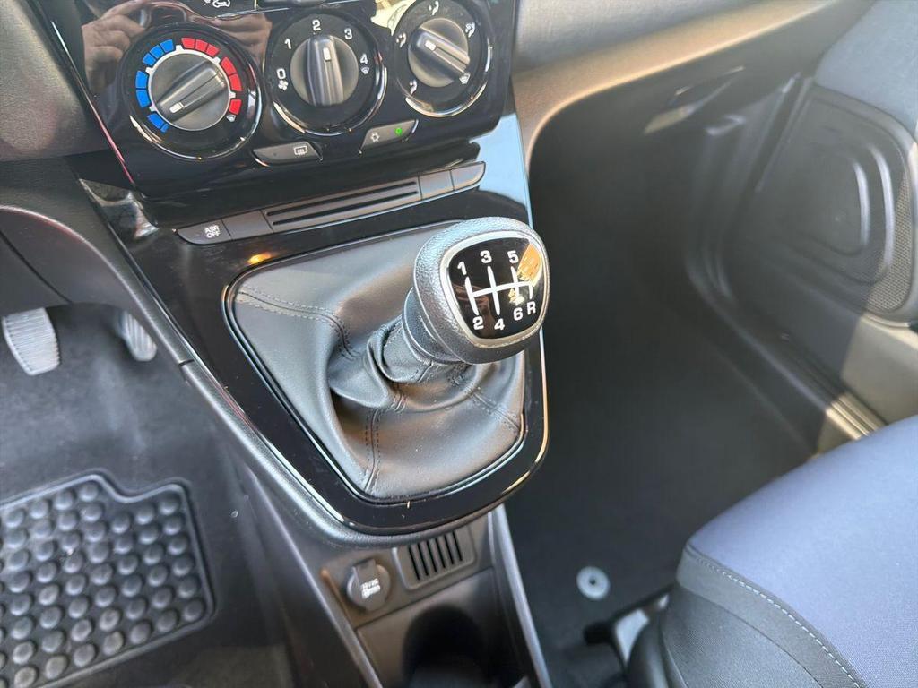Lancia Ypsilon 1.0 hybrid Gold s&s 70cv