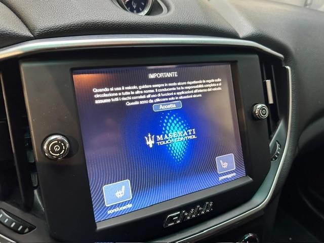 Maserati Ghibli V6 330cv