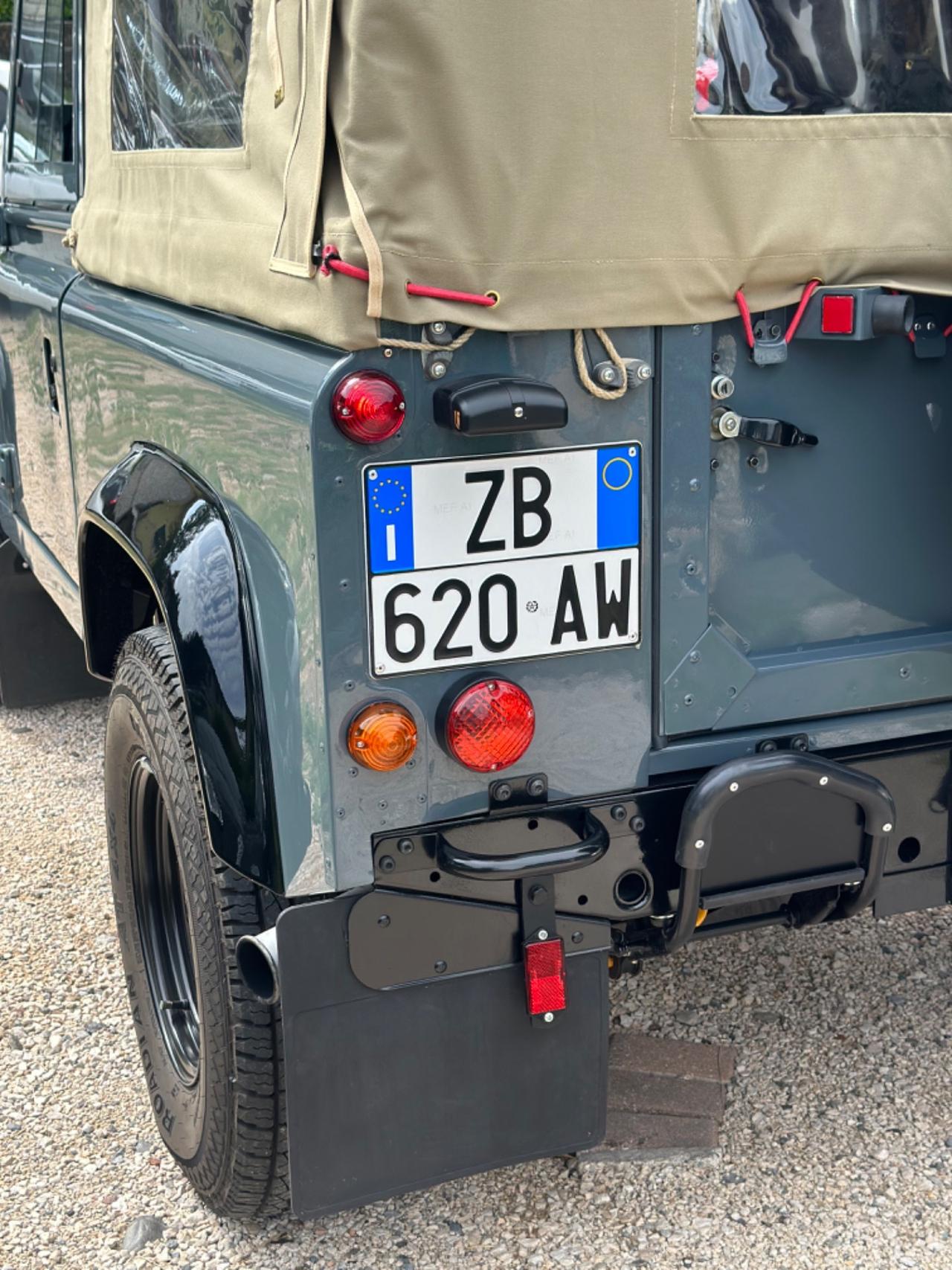 Land Rover DEFENDER 90 2.5 TD300 EX UN SOFT-TOP