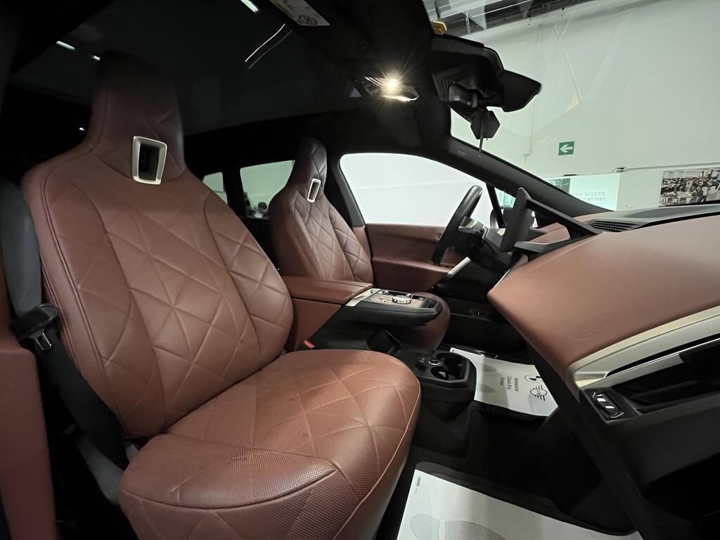 BMW iX 50 pacchetto sportivo xDrive