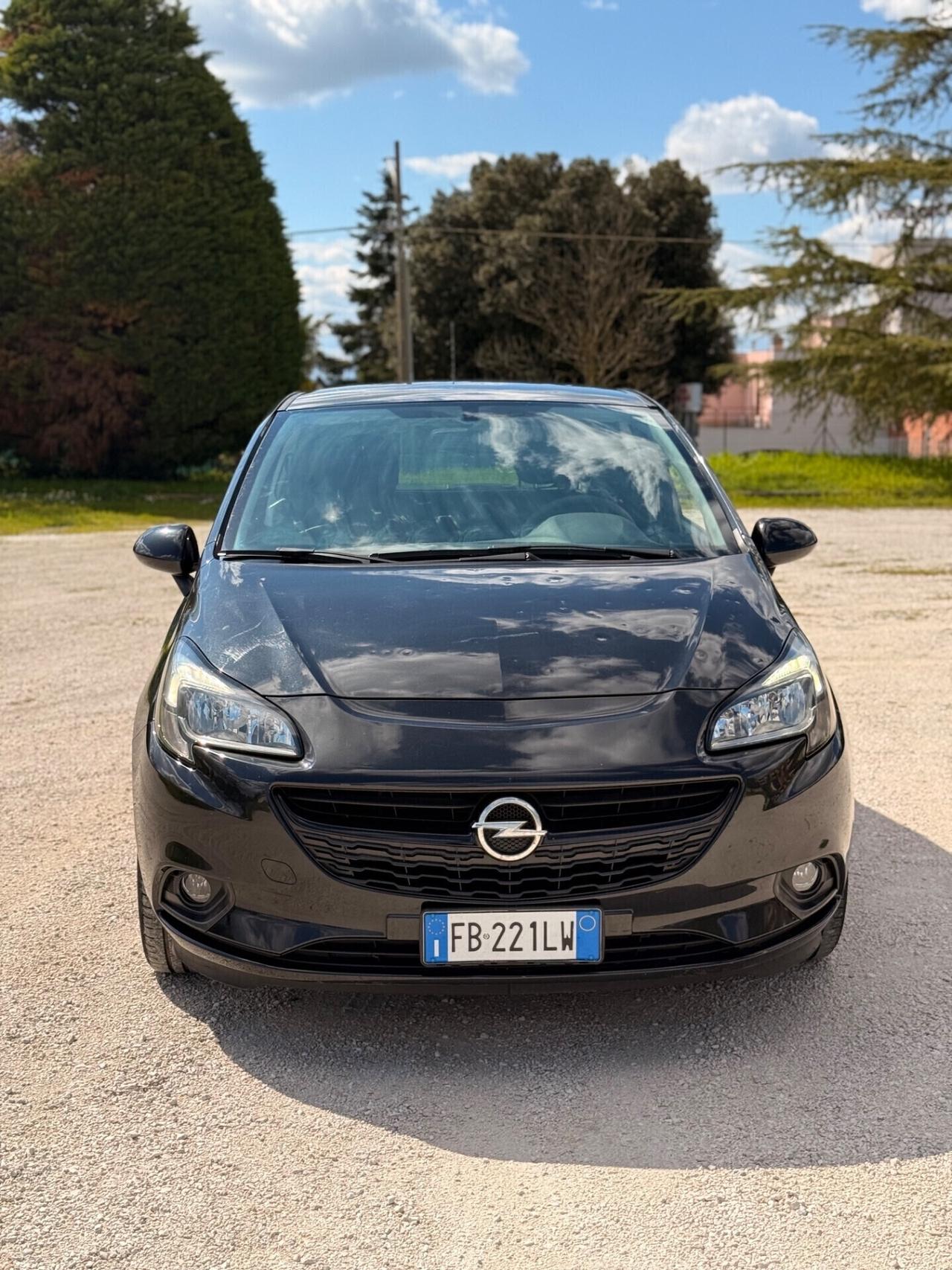 Opel Corsa 1.4 benzina GPL Euro6B NEOPATENTATI