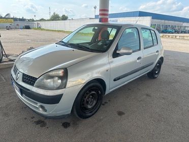 Renault Clio 1.2 16V cat 5 porte Privilège