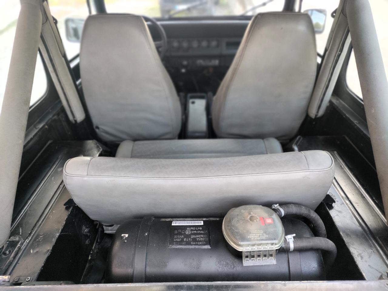 Jeep Wrangler 4.0 V6 4p e GPL 2032