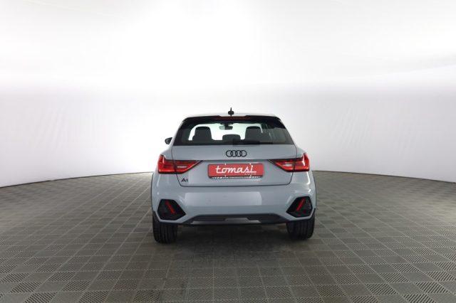 AUDI A1 A1 citycarver 35 TFSI Identity Contrast