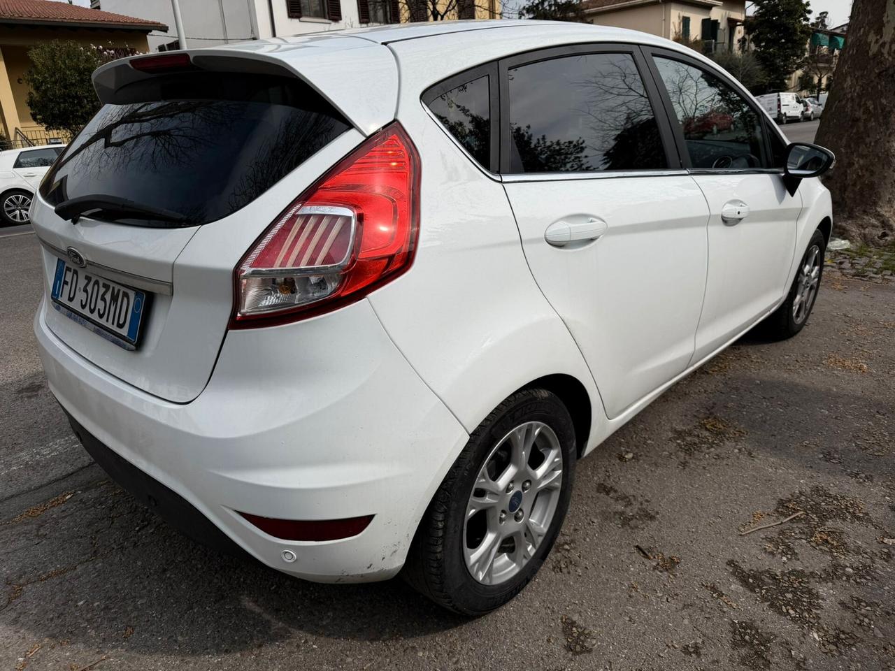 Ford Fiesta 1.5 TDCi 75CV 5 porte Titanium